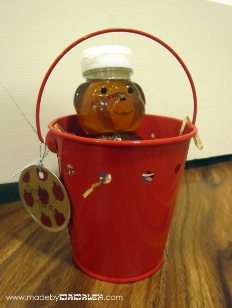Rosh Hashanah honey gift